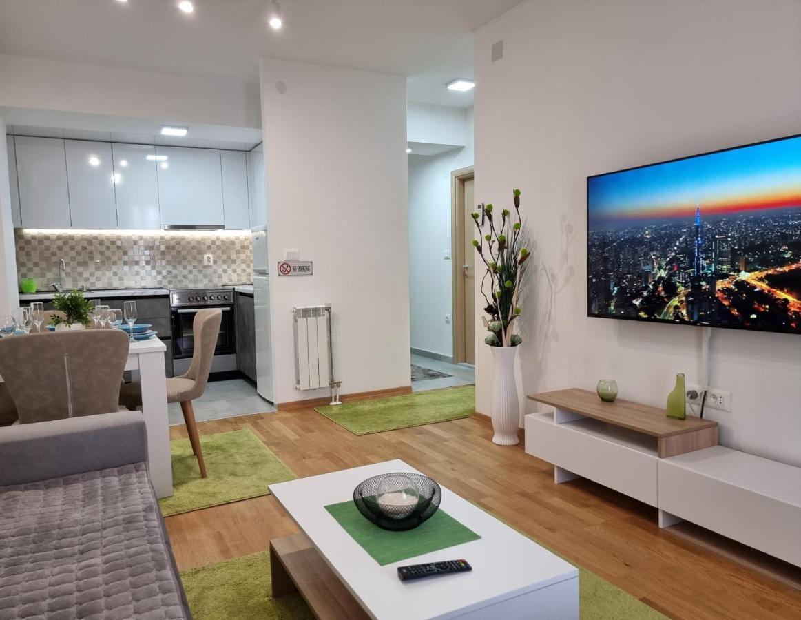 Modern & Trendy Apartment Skopje Buitenkant foto