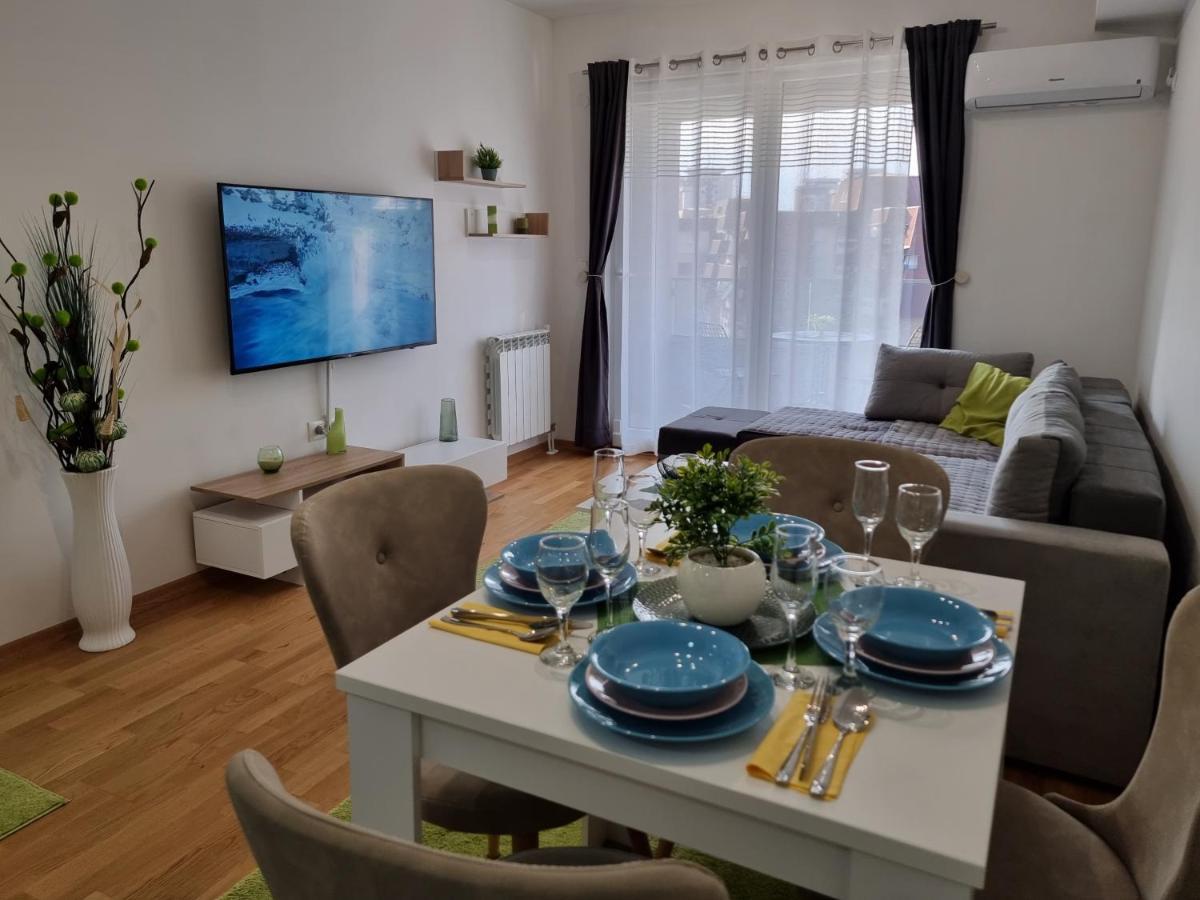 Modern & Trendy Apartment Skopje Buitenkant foto