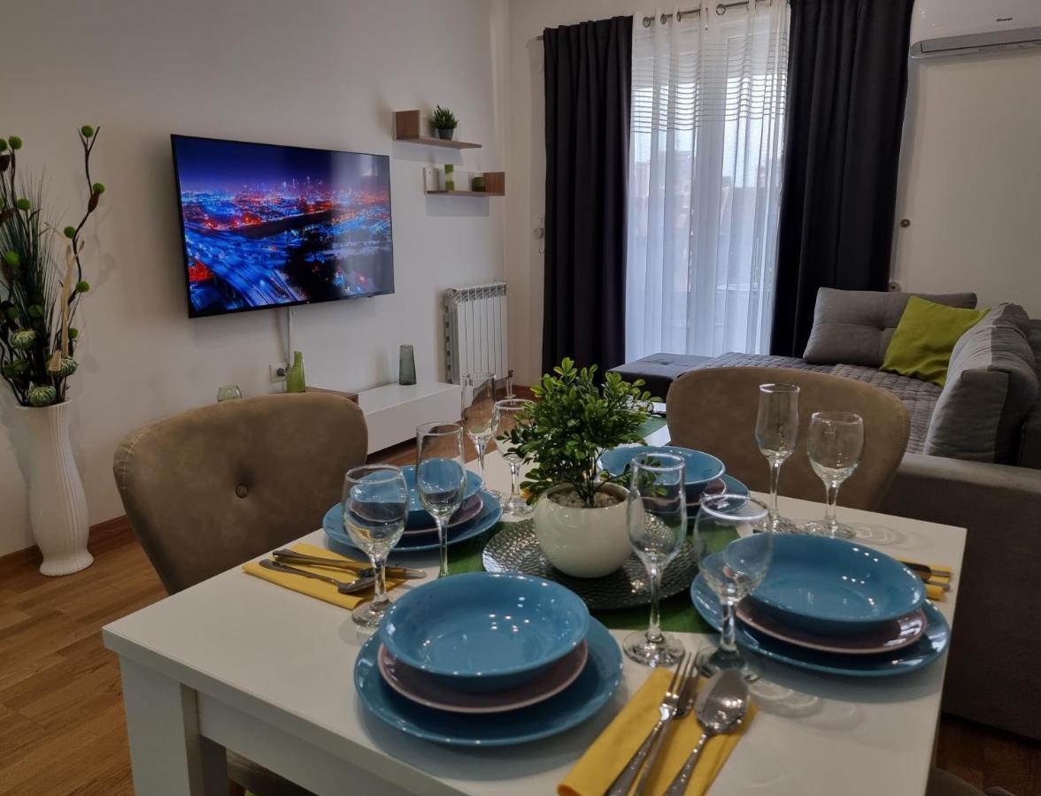 Modern & Trendy Apartment Skopje Buitenkant foto