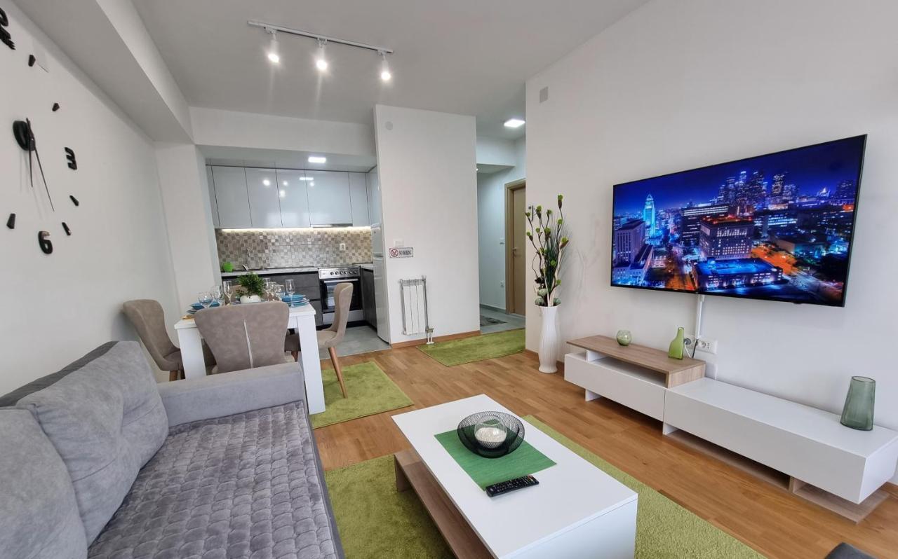 Modern & Trendy Apartment Skopje Buitenkant foto