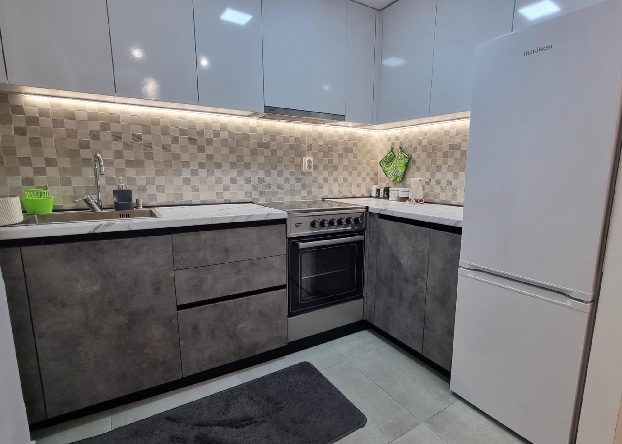 Modern & Trendy Apartment Skopje Buitenkant foto